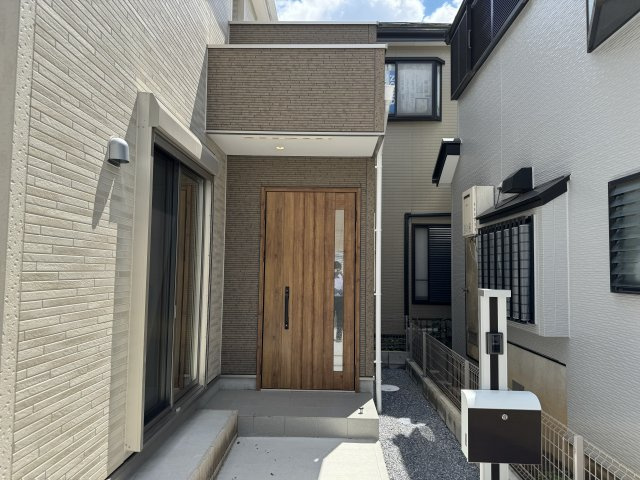 松戸市松飛台新築戸建（第２松飛台）のエントランス|エントランス・玄関ポーチ