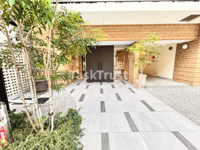 【エントランス】 | Y&Rino Residence