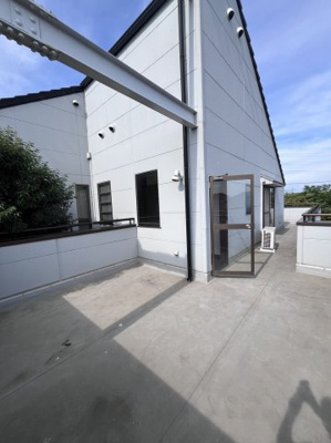 【バルコニー】 | 太田市西新町プレミアムガレージハウス | 広々バルコニーが2ヶ所