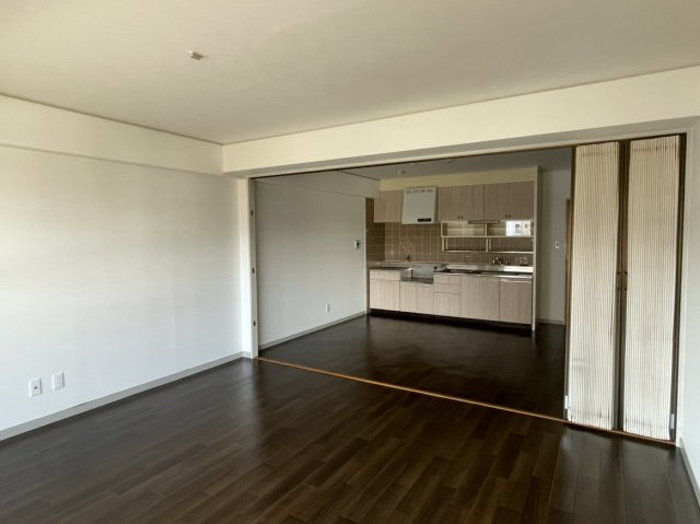 労住協大手町ハイツの居間・リビング|2025年8月ﾘﾌｫｰﾑ済み