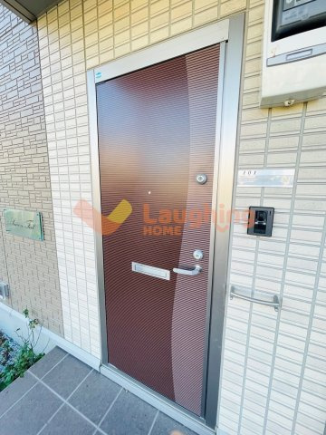 セゾンフィールの玄関|きれいな玄関です