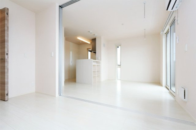 【居間・リビング】 | カーサ・ボニータ | 参考写真（同物件別部屋）