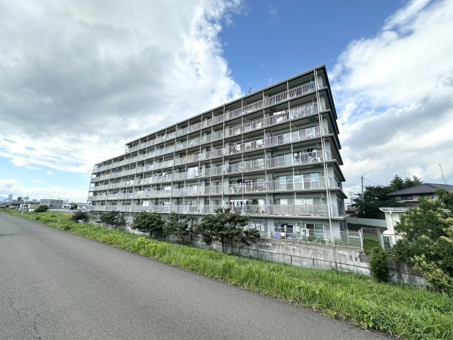 MAC広瀬川コートの外観
