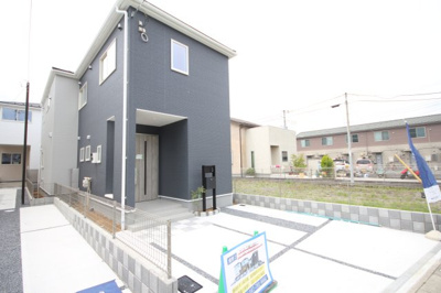 【外観】 | 三郷市鷹野2丁目4号棟 | 駐車2台可能