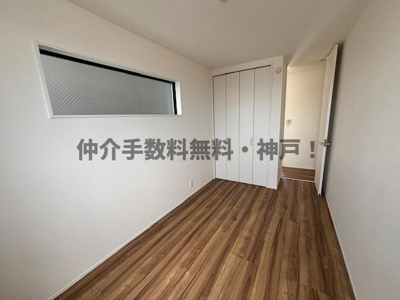 【洋室】 | 神戸市垂水区霞ヶ丘3丁目　新築戸建B号地　仲介手数料無料！ | 使い勝手のいい洋室です