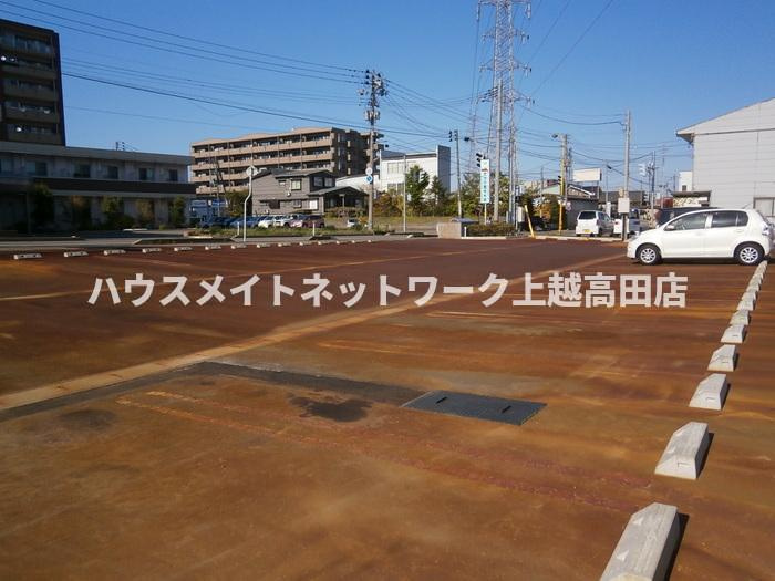サンリジェールの駐車場|消雪付駐車場