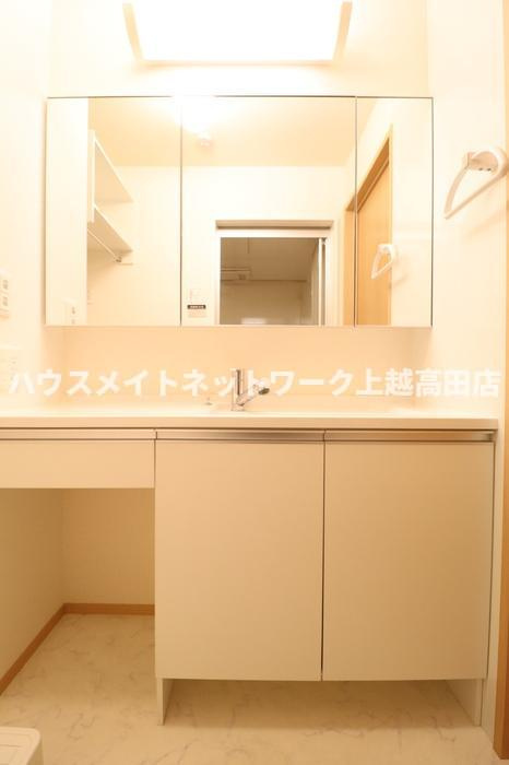 サンリジェールの独立洗面台|洗髪洗面化粧台
