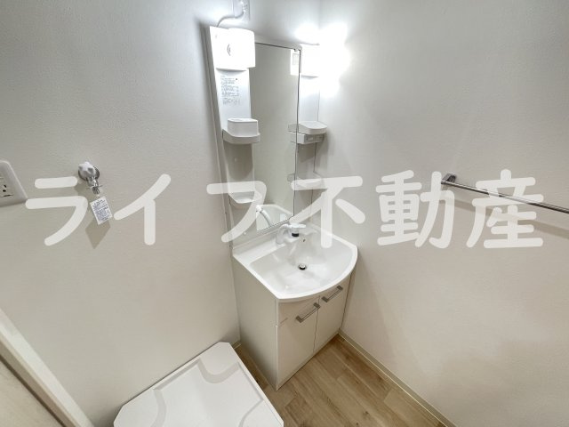 フジパレス長瀬公園の独立洗面台|独立洗面台です