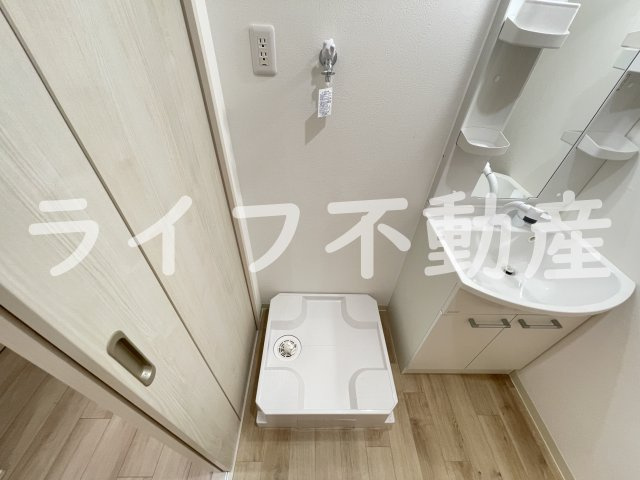 フジパレス長瀬公園の洗面所|コンパクトで使いやすい洗面所