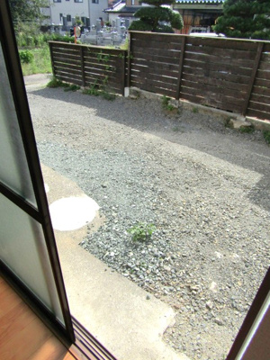 【駐車場】 | 【再生住宅】南アルプス市小笠原 | 駐車場です