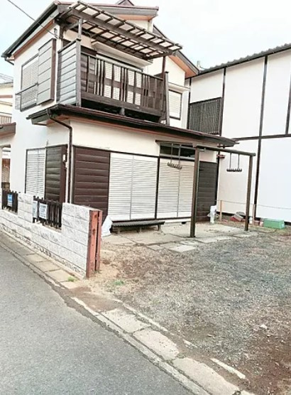 松ヶ丘A貸家の駐車場