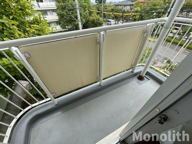 光明台34号棟のバルコニー