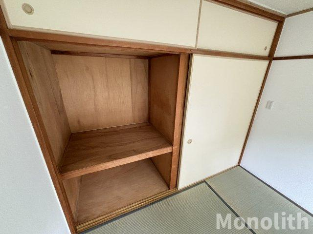 光明台34号棟の収納