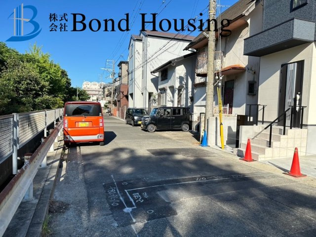 「耐震等級3取得」「室内装備充実」南別府 限定1棟の前面道路含む現地写真