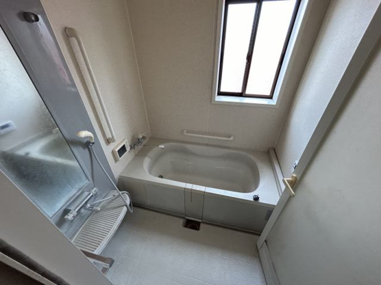 【浴室】 | 伊東市桜木町　店舗付戸建