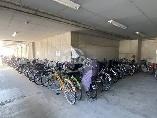 フェルザ住之江公園　住吉川小学校区の設備|住之江フタバビル　駐輪場
