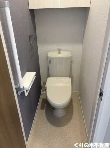【トイレ】 | ラ　メール　ブルー | 清潔感のあるトイレです