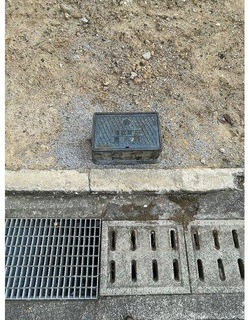 神田　土地の前面道路含む現地写真|上水道は引込み済みです（メーター権利は１３ミリ）。