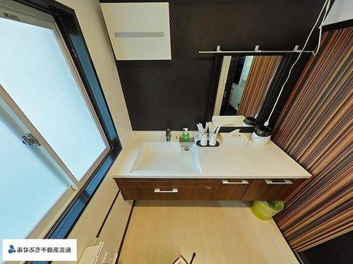 岡山市北区菅野　戸建のその他|おしゃれなサニタリーは、2021年に設備を更新しています。