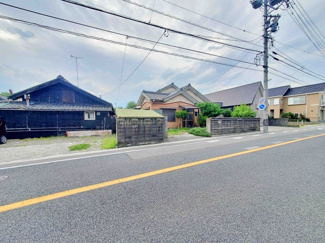 【前面道路含む現地写真】