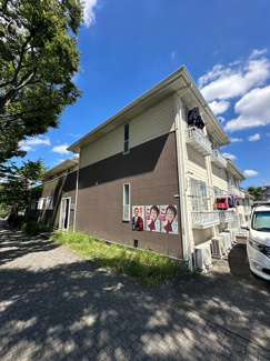 【外観】 | 新百合ヶ丘駅まで徒歩8分の好立地！通勤通学はもちろん、お買い物やお出かけにもGood☆駅前には商業施設が充実しています♪