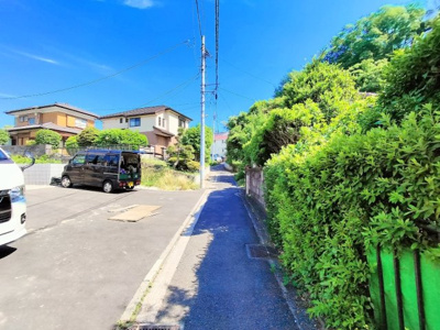 【前面道路含む現地写真】 | ◆◇日野中央　新築戸建て　全3棟◇◆ | ◆当日見学のお受付もしております。お気軽に「045-482-7338」までお電話ください。