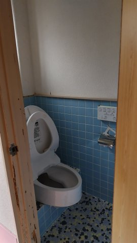 ６３５８１　岐阜市粟野東５丁目アパートのトイレ