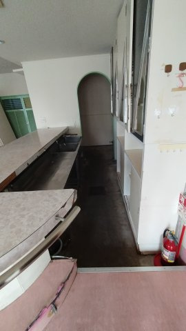 ６３５８１　岐阜市粟野東５丁目アパートの内装