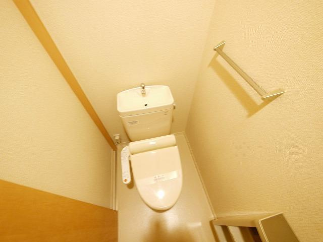 シャーメゾン前栽のトイレ|トイレもきれいです