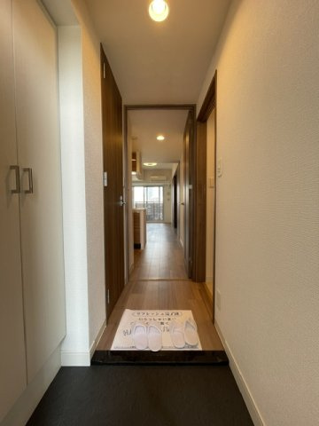 スプランディッド難波WESTの玄関