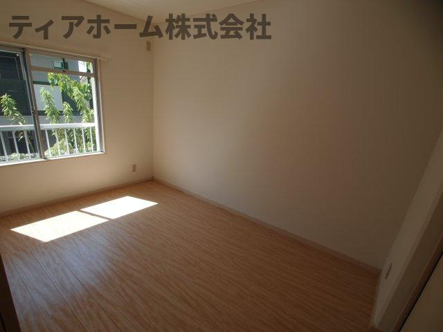 橿原市西池尻町の賃貸マンションの洋室|広々とした洋室です