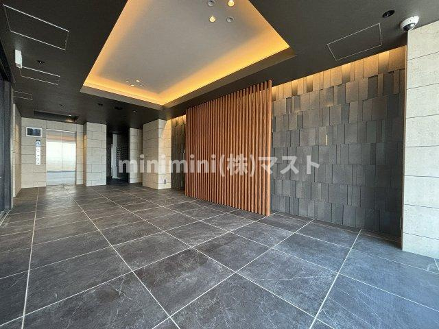 ワールドアイ大阪城EASTアドバンスのロビー