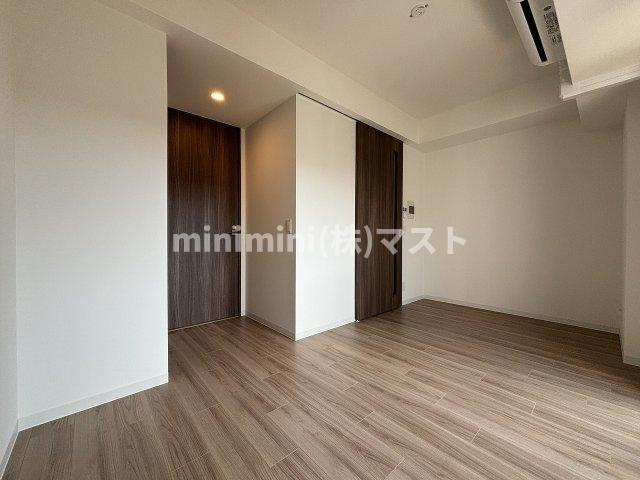 ワールドアイ大阪城EASTアドバンスの居間・リビング