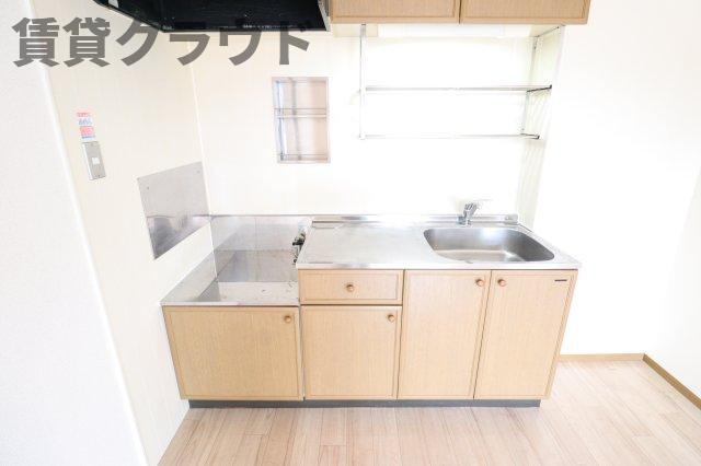 ハイム六通　Ⅰ番館のキッチン|お料理しやすいキッチンです