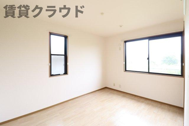 ハイム六通　Ⅰ番館の洋室|広々とした洋室です