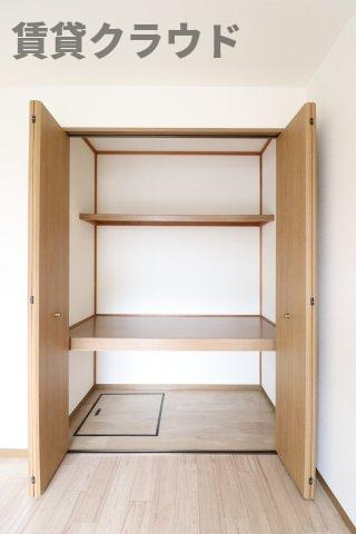 ハイム六通　Ⅰ番館の収納|便利な収納スペースです