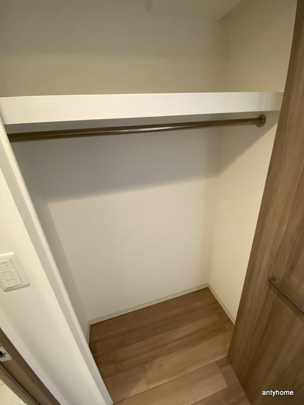 プレサンス堺筋本町駅前シェル　仲介手数料無料の収納