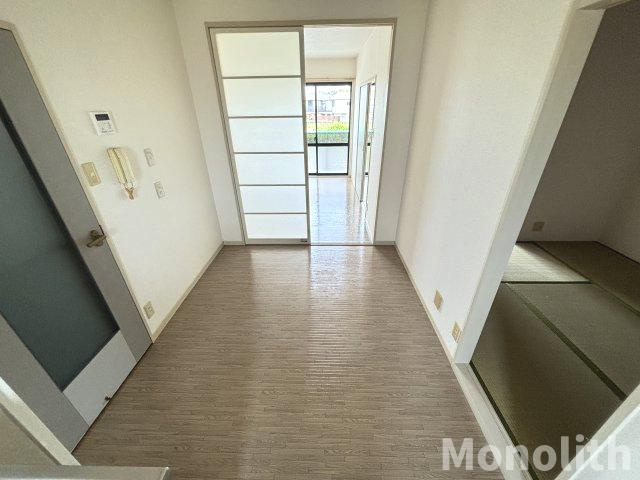 風見本郷の内装