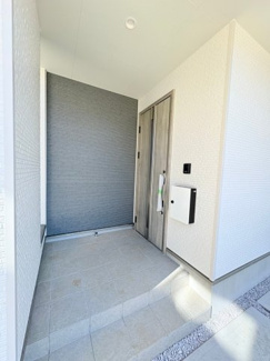 【玄関】 | 川越市今成　新築分譲　東武東上線『川越市駅』徒歩24分　【今成小学区】