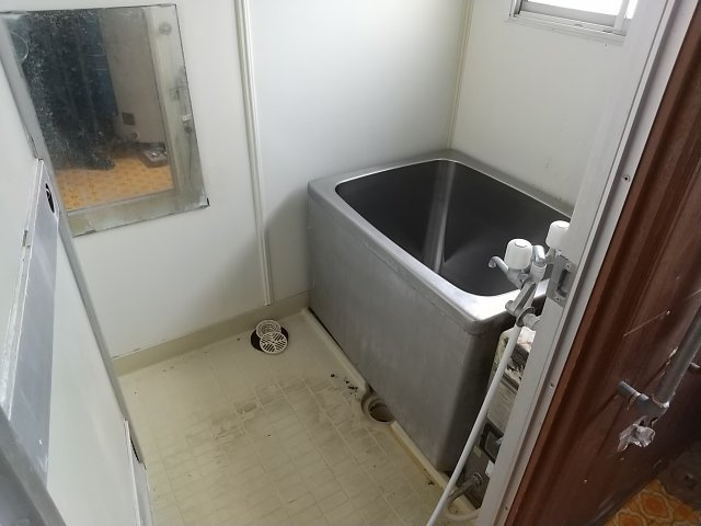 白糠町東1条住宅付き店舗の浴室