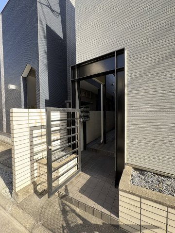 【エントランス】 | レオパレス赤羽台 | 月額管理料無料！賃貸管理はアブレイズパートナーズにお任せを！