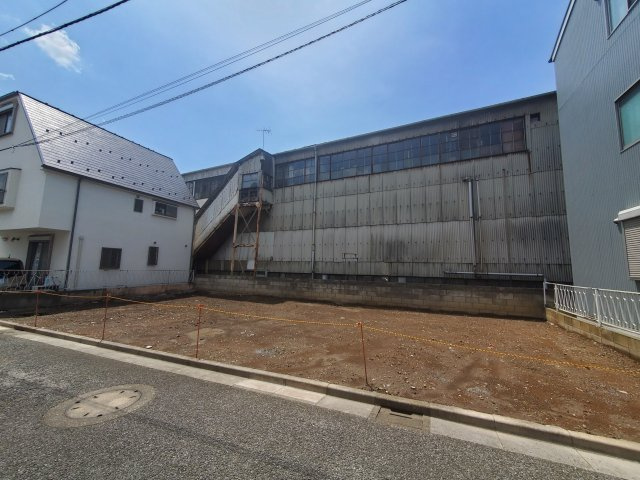 【外観】 | 板橋区若木２丁目　新築戸建 A号棟 | １６帖の広々LDK♪
２階リビングでワンフロアに水回り集約♪