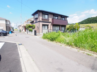 【前面道路含む現地写真】 | priSUMA　東浜町2期　1号棟 | 車での移動に便利です♪