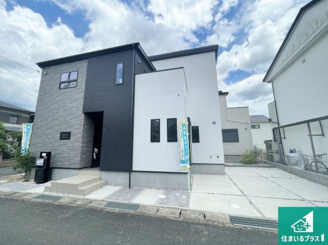 亀岡市千代川町今津　未入居の前面道路含む現地写真