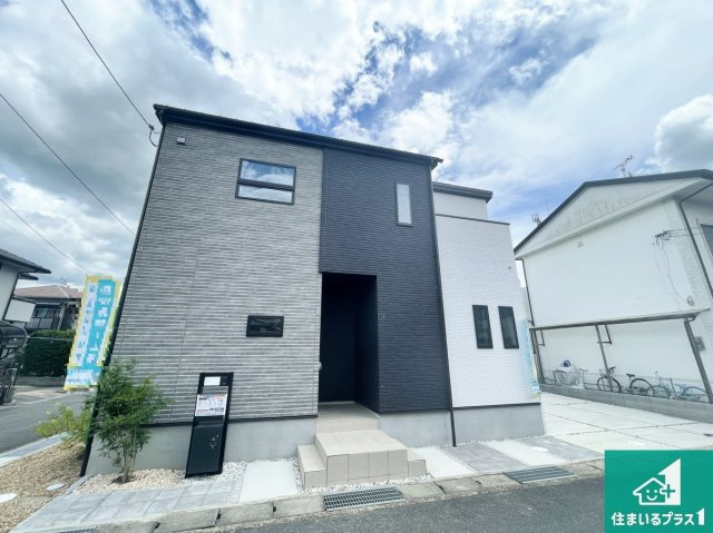 亀岡市千代川町今津　未入居の前面道路含む現地写真