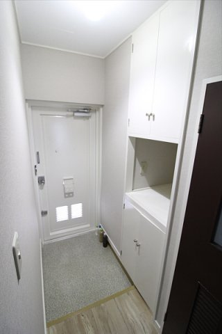 【玄関】