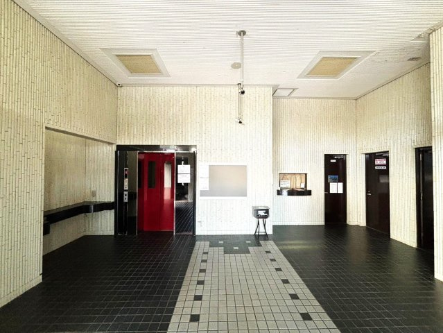 ２０２４年５月リフォーム完了☆即入居ＯＫ☆ペット飼育可能☆陽当たり良好の３ＬＤＫ☆ハイマート宇治のエントランス|エントランス
