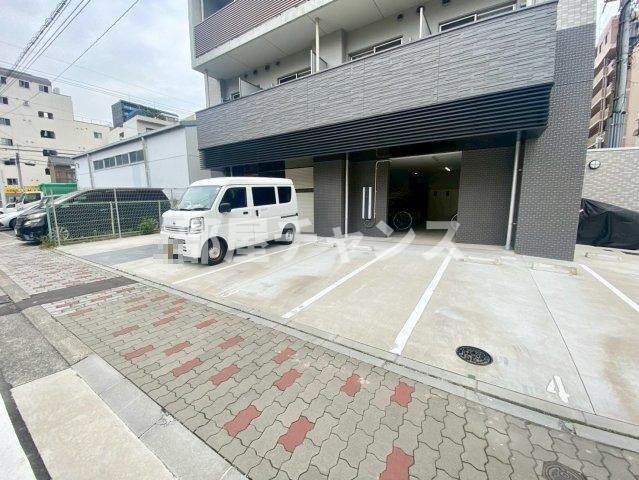 エスリード金山クラッシィの駐車場