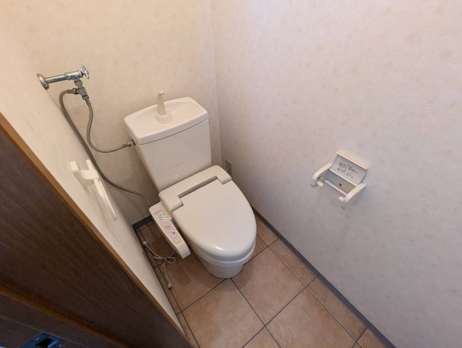 新栄町《1棟》事業用売物件のトイレ