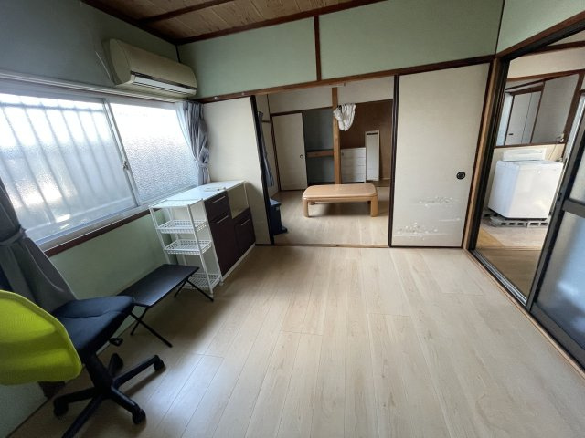 田町　一刻館　2Kの洋室